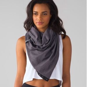 Lululemon Vinyasa Scarf Rulu Heathered Black